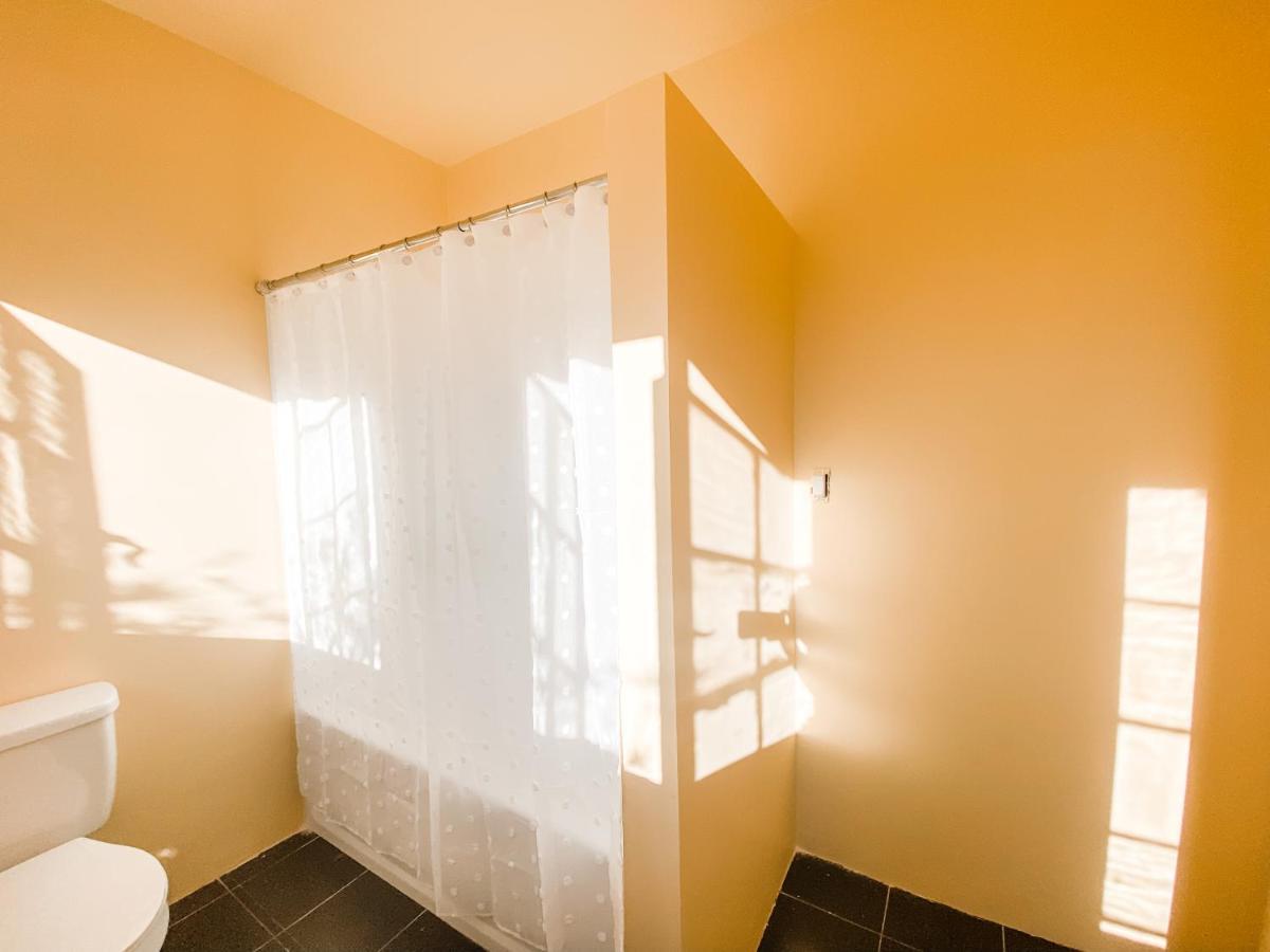 Island Girl Spa + Bed And Breakfast Los Angeles Eksteriør bilde