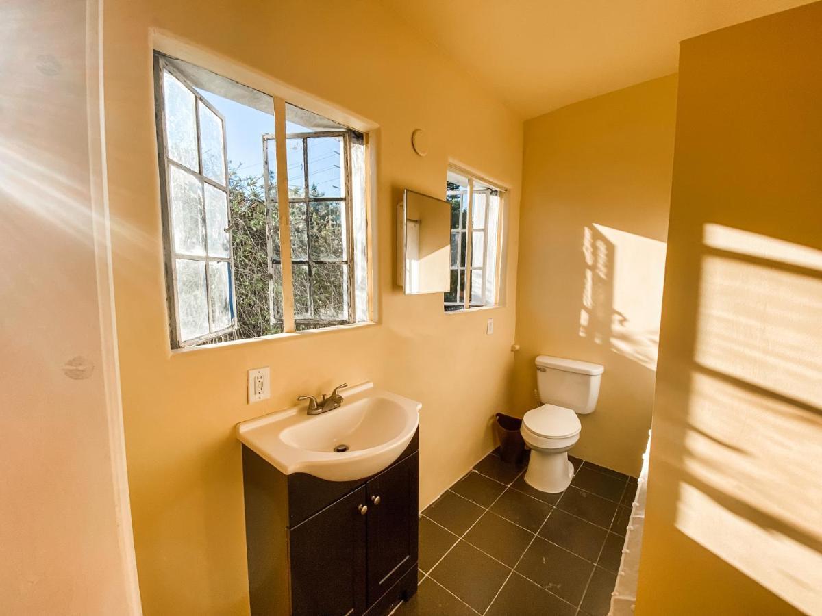 Island Girl Spa + Bed And Breakfast Los Angeles Eksteriør bilde